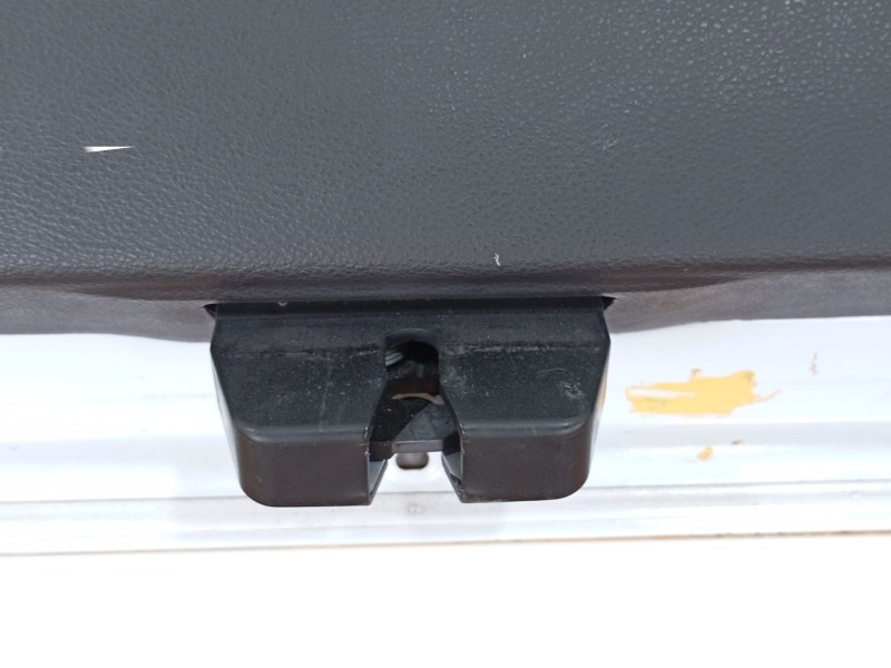 Recambio de porton trasero para ford focus iii sedán 1.0 ecoboost referencia OEM IAM 1838957  