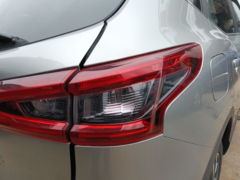 Recambio de piloto trasero derecho para nissan qashqai ii (j11, j11_) 1.3 dig-t referencia OEM IAM 265504EA0A  