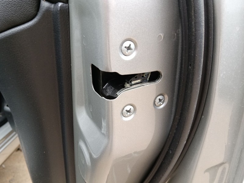 Recambio de cerradura puerta delantera derecha para nissan qashqai ii (j11, j11_) 1.3 dig-t referencia OEM IAM 805004EA2A  