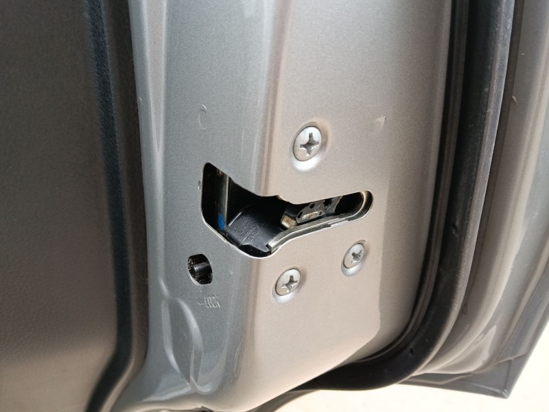 Recambio de cerradura puerta trasera derecha para nissan qashqai ii (j11, j11_) 1.3 dig-t referencia OEM IAM 825004EA2A  