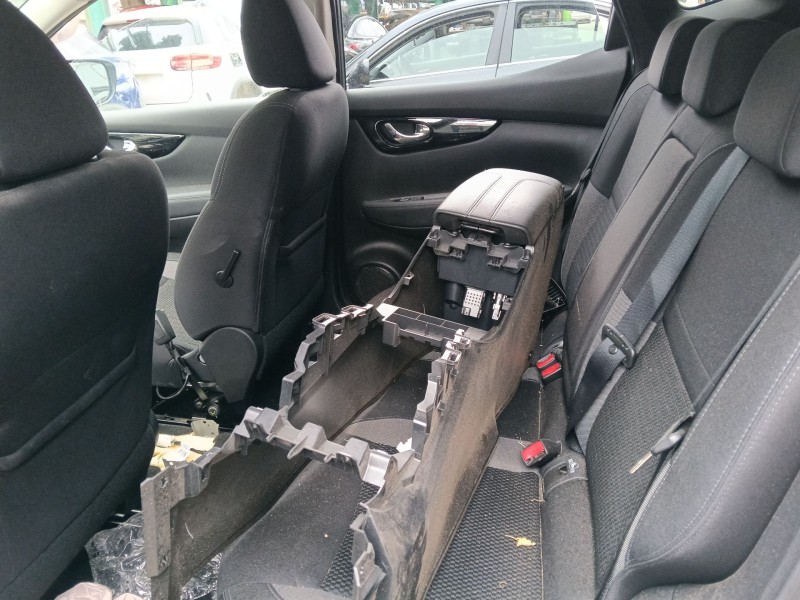 Recambio de apoyabrazos central para nissan qashqai ii (j11, j11_) 1.3 dig-t referencia OEM IAM   