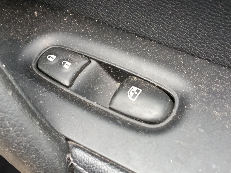 Recambio de mando elevalunas delantero derecho para nissan qashqai ii (j11, j11_) 1.3 dig-t referencia OEM IAM 254114CE0A  