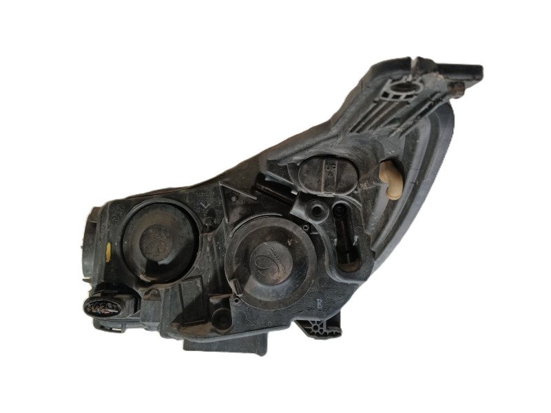 Recambio de faro derecho para ford focus iii sedán 1.0 ecoboost referencia OEM IAM 1873925  