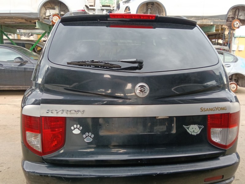 Recambio de porton trasero para ssangyong kyron 2.0 xdi referencia OEM IAM   