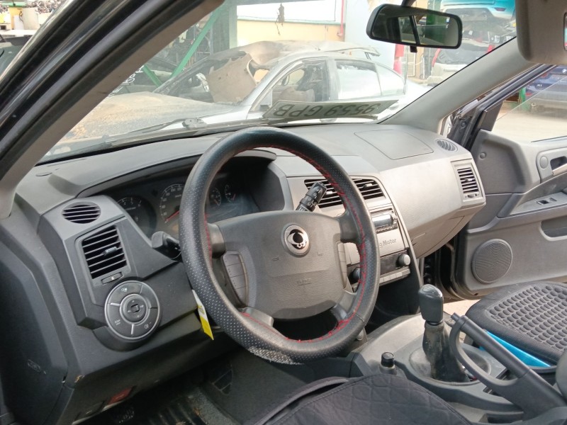 Recambio de salpicadero para ssangyong kyron 2.0 xdi referencia OEM IAM   