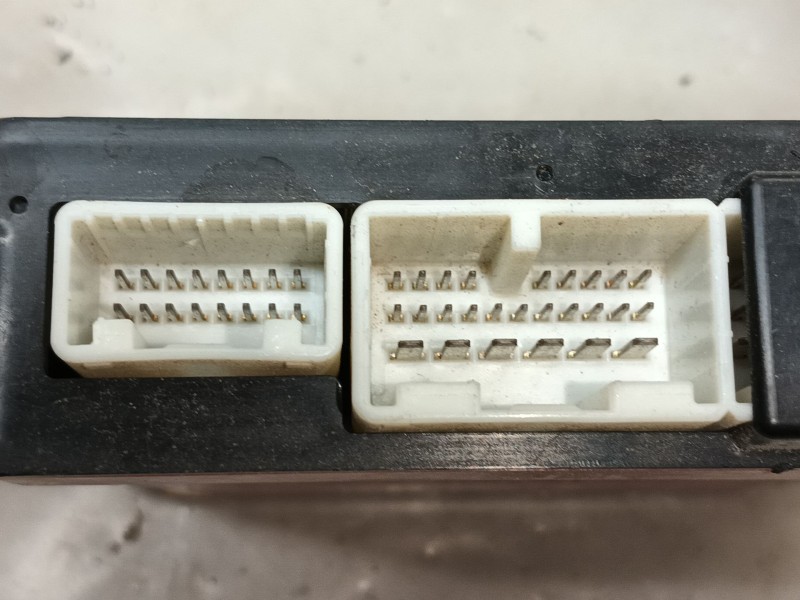 Recambio de modulo electronico para lexus is ii (_e2_) 220d (ale20) referencia OEM IAM   