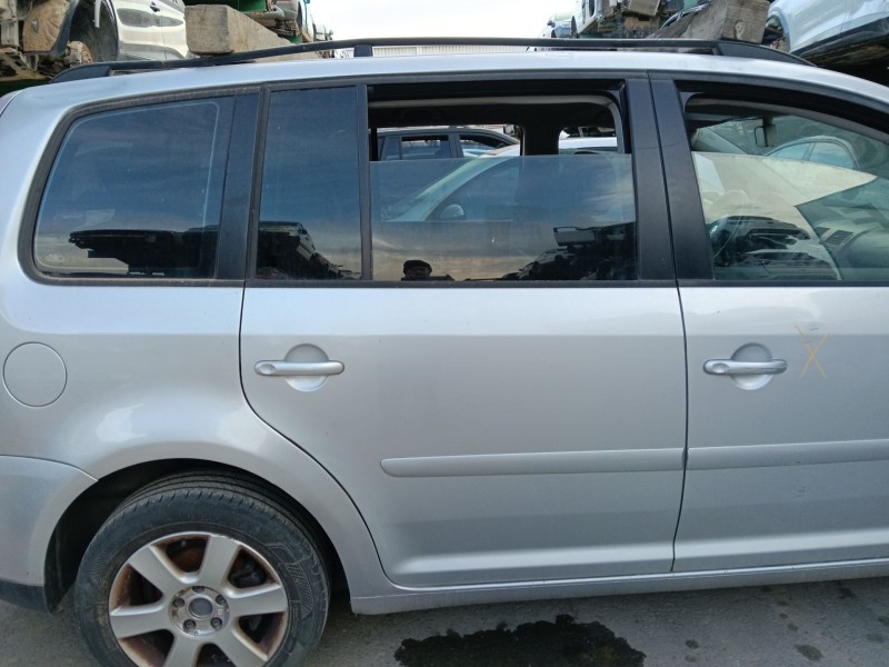 Recambio de puerta trasera derecha para volkswagen touran (1t1, 1t2) 1.6 referencia OEM IAM   