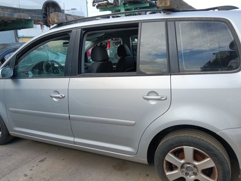 Recambio de puerta trasera izquierda para volkswagen touran (1t1, 1t2) 1.6 referencia OEM IAM   