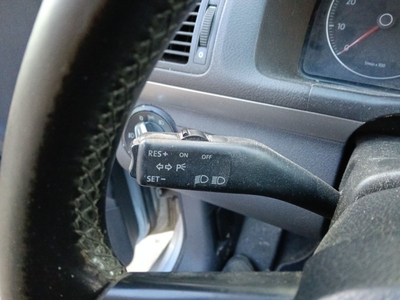 Recambio de mando intermitentes para volkswagen touran (1t1, 1t2) 1.6 referencia OEM IAM   