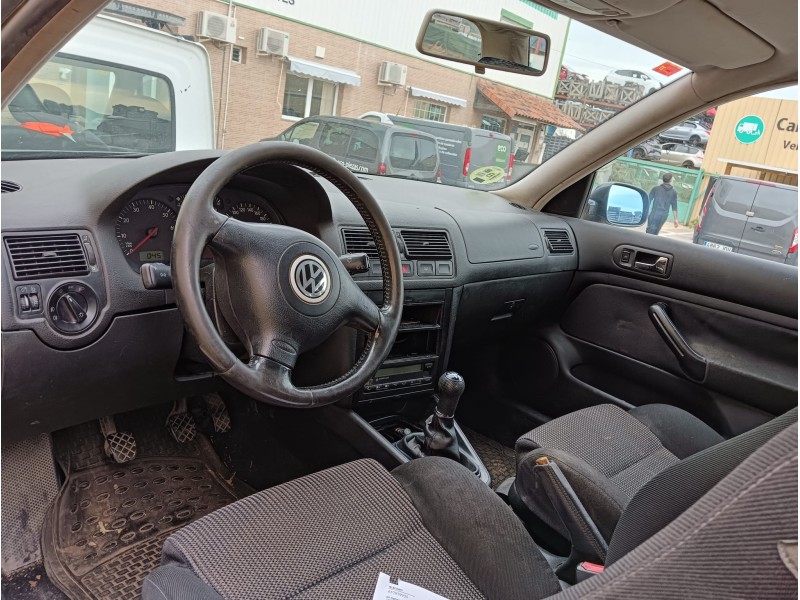 volkswagen golf iv (1j1) del año 2002