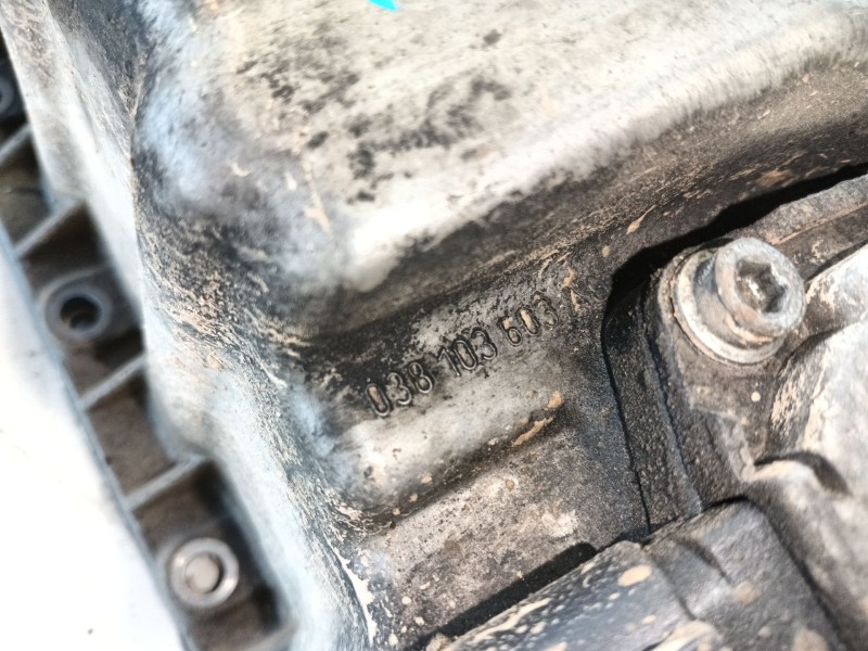 Recambio de carter para volkswagen golf v (1k1) 2.0 tdi 16v referencia OEM IAM 038103603AG  