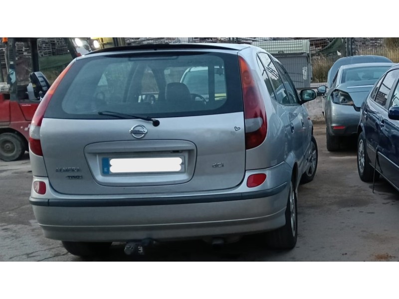 nissan almera tino (v10) del año 2004