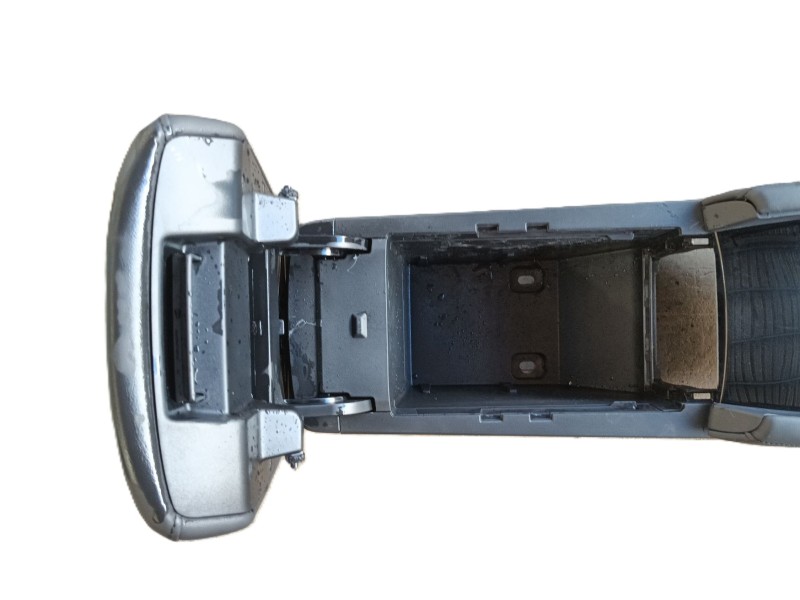 Recambio de apoyabrazos central para mazda 3 hatchback (bp) 2.0 skyactiv-g m hybrid referencia OEM IAM   