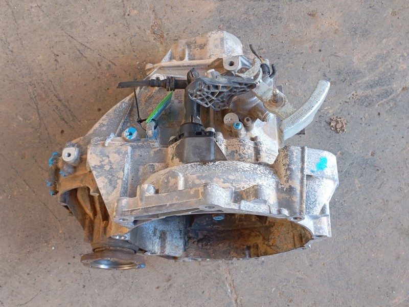 Recambio de caja cambios para volkswagen golf sportsvan vii (am1, an1) 1.0 tsi referencia OEM IAM 0AJ300042R  