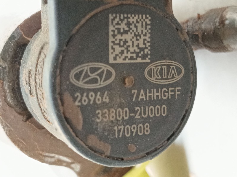 Recambio de inyector para kia stonic (yb) 1.6 crdi referencia OEM IAM 338002U000  