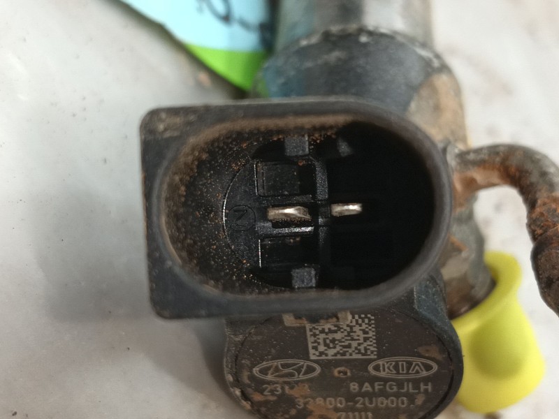 Recambio de inyector para kia stonic (yb) 1.6 crdi referencia OEM IAM 338002U000  