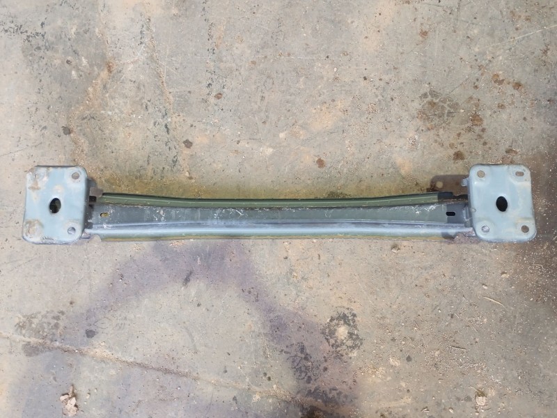 Recambio de refuerzo paragolpes trasero para mazda 3 hatchback (bp) 2.0 skyactiv-g m hybrid referencia OEM IAM   