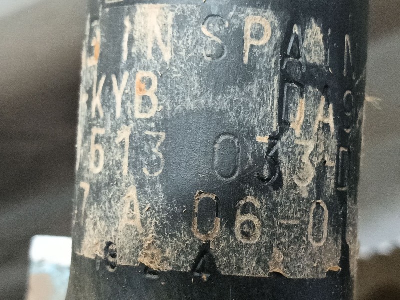 Recambio de amortiguador trasero derecho para seat ibiza (6k1) select referencia OEM IAM 6K0513033F 6K0513033D 