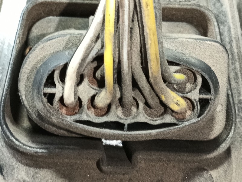 Recambio de faro izquierdo para volkswagen golf iv (1j1) 1.9 tdi referencia OEM IAM 1J1941017K  