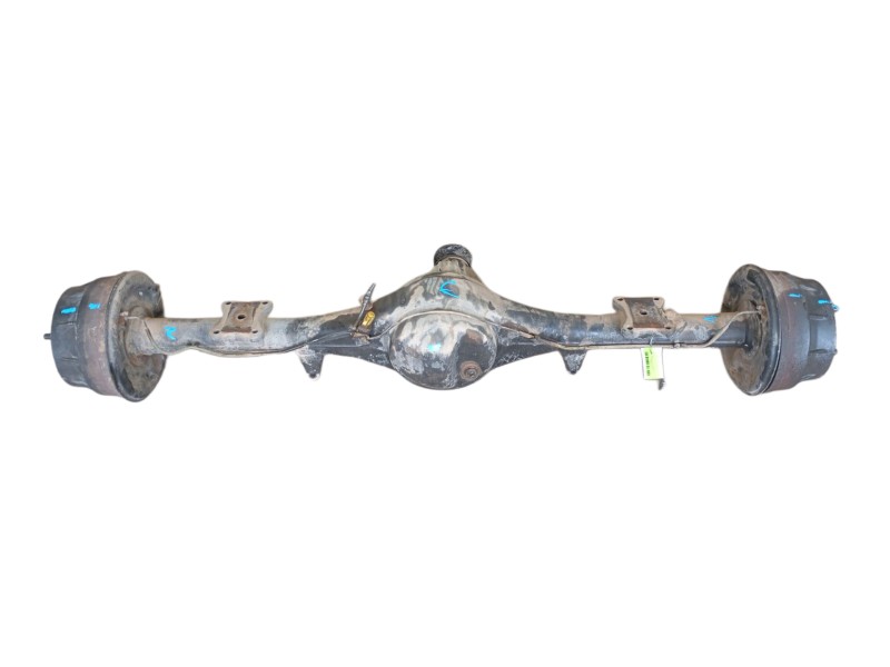 Recambio de puente trasero para nissan trade furgoneta 75 referencia OEM IAM   