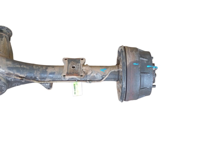 Recambio de puente trasero para nissan trade furgoneta 75 referencia OEM IAM   