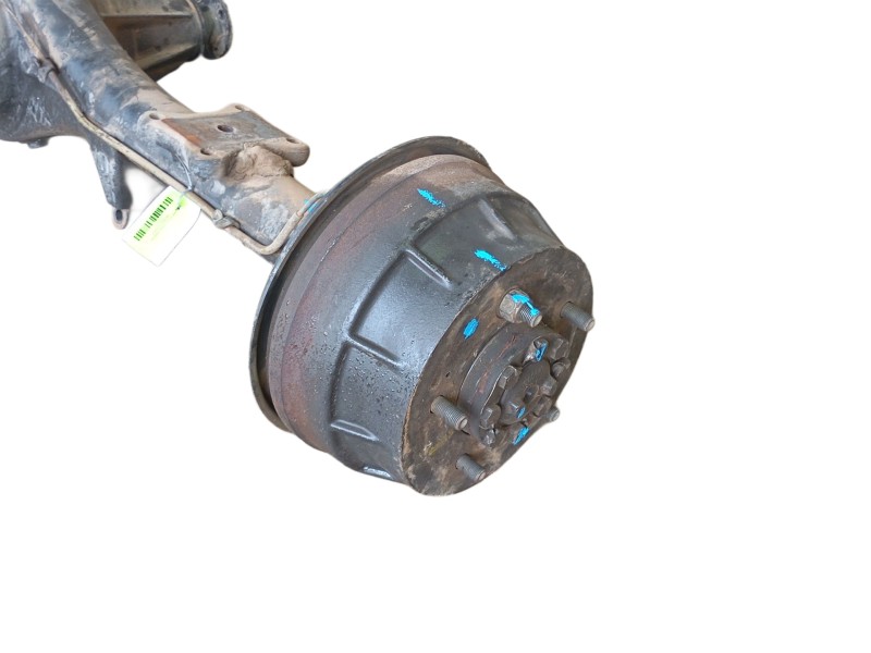 Recambio de puente trasero para nissan trade furgoneta 75 referencia OEM IAM   