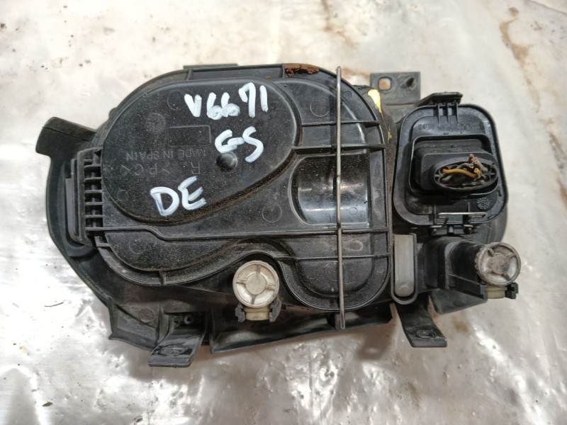 Recambio de faro derecho para volkswagen golf iv (1j1) 1.9 tdi referencia OEM IAM 1J1941018K 67736940 