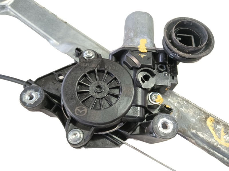 Recambio de elevalunas delantero izquierdo para mazda 3 hatchback (bp) 2.0 skyactiv-g m hybrid referencia OEM IAM   