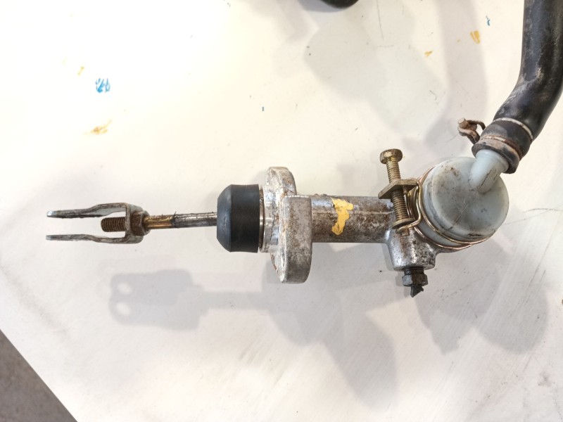 Recambio de bomba freno para nissan trade furgoneta 75 referencia OEM IAM   