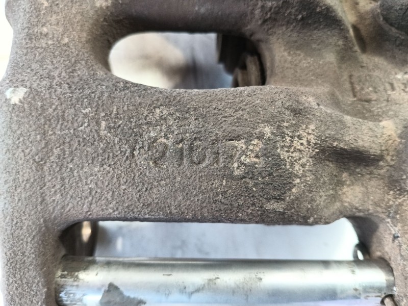 Recambio de pinza freno delantera derecha para nissan trade furgoneta 75 referencia OEM IAM   