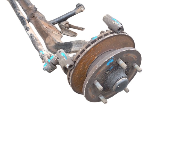 Recambio de puente delantero para nissan trade furgoneta 75 referencia OEM IAM   