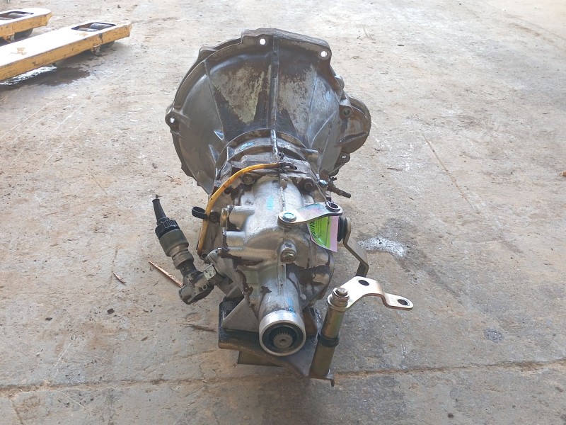 Recambio de caja cambios para nissan trade furgoneta 75 referencia OEM IAM   