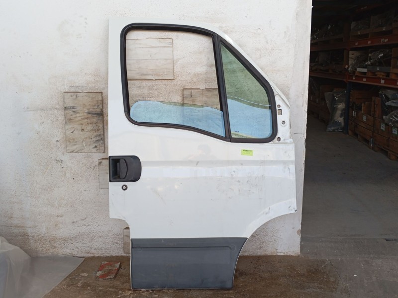 Recambio de puerta delantera derecha para iveco daily iii furgoneta 35 s 13 v,35 c 13 v referencia OEM IAM 99969025  
