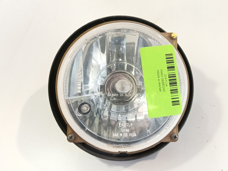 Recambio de faro derecho para mega e-worker electric referencia OEM IAM   