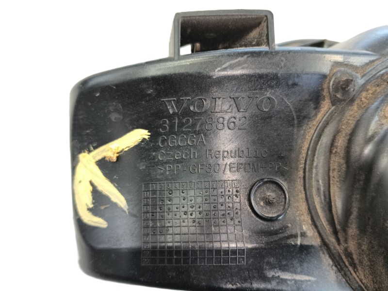 Recambio de tapa exterior combustible para volvo v40 hatchback (525) d2 referencia OEM IAM   