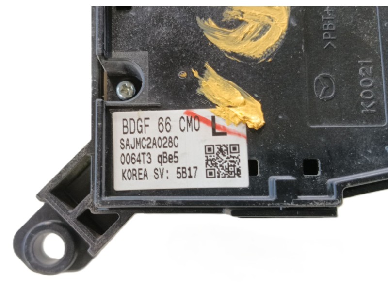 Recambio de consola central para mazda 3 hatchback (bp) 2.0 skyactiv-g m hybrid referencia OEM IAM   