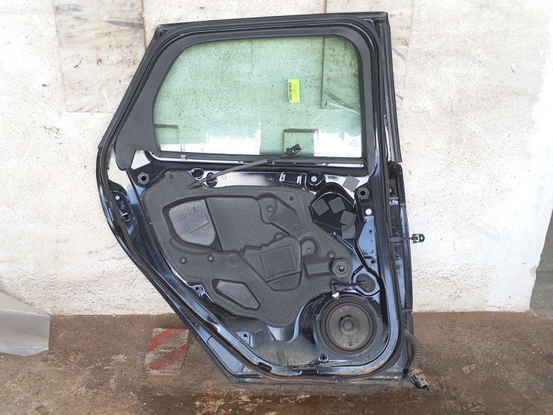 Recambio de puerta trasera izquierda para ford focus iii turnier 1.6 ti referencia OEM IAM 2172764  