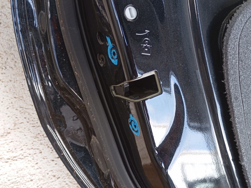 Recambio de puerta trasera izquierda para ford focus iii turnier 1.6 ti referencia OEM IAM 2172764  