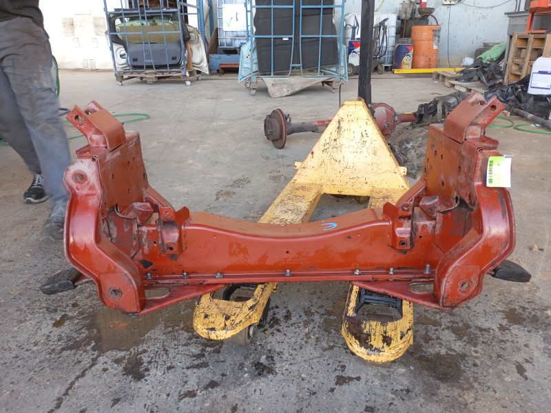 Recambio de puente delantero para iveco daily iii furgoneta 35 s 13 v,35 c 13 v referencia OEM IAM 500334685  