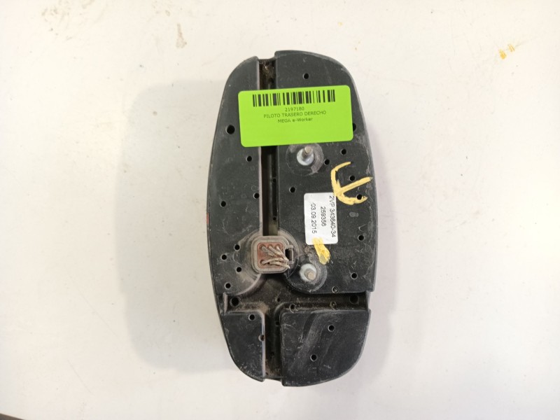 Recambio de piloto trasero derecho para mega e-worker electric referencia OEM IAM   