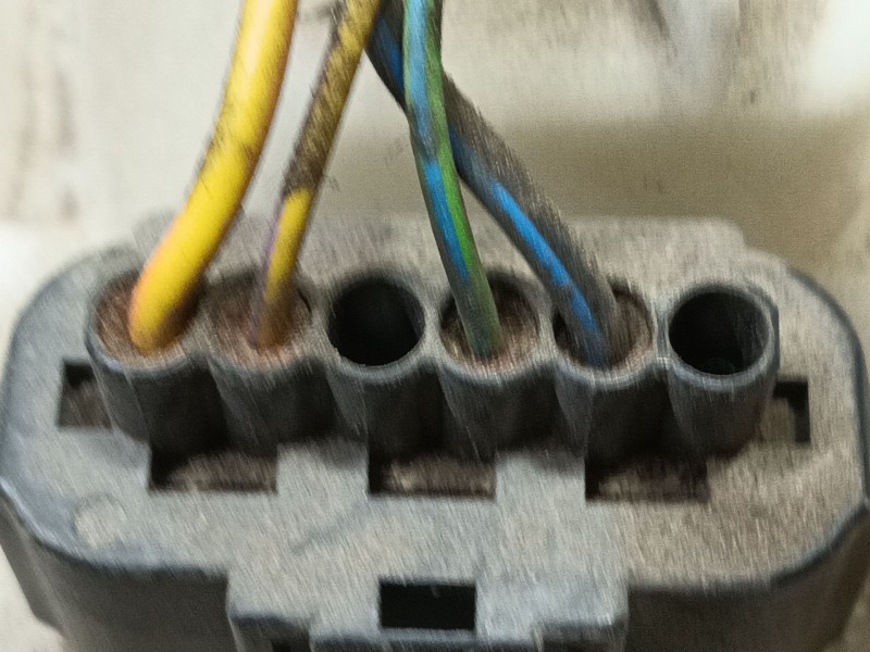 Recambio de bomba combustible para ford focus iii sedán 1.0 ecoboost referencia OEM IAM 2071710 BV619H307Jc 