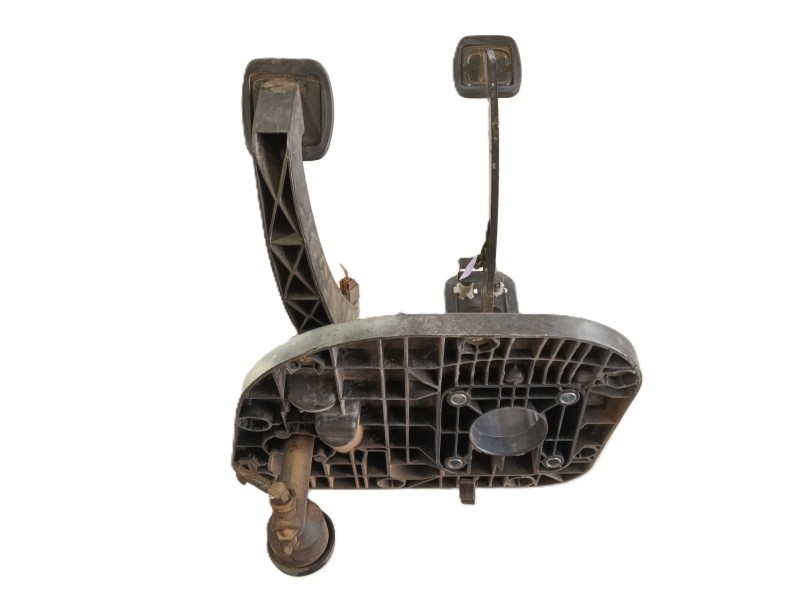 Recambio de pedal freno para iveco daily iii furgoneta 35 s 13 v,35 c 13 v referencia OEM IAM   