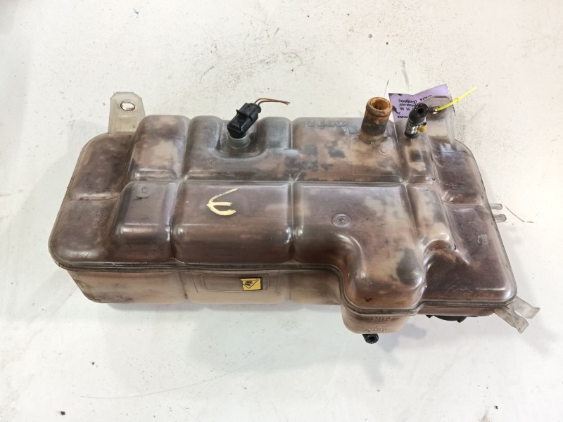 Recambio de deposito expansion para iveco daily iii furgoneta 35 s 13 v,35 c 13 v referencia OEM IAM 504038776  