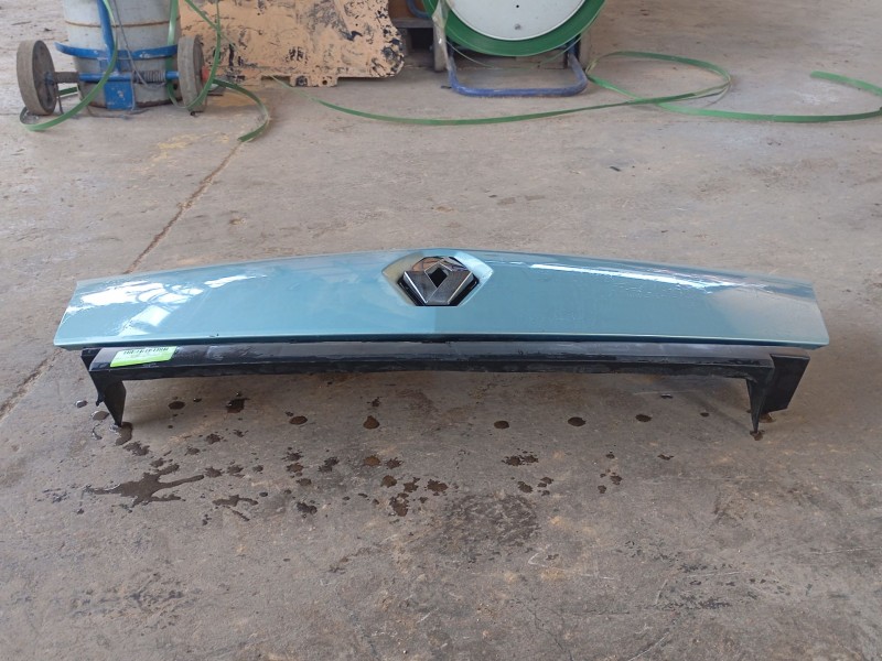 Recambio de rejilla delantera para renault kangoo / grand kangoo ii (kw0/1_) 1.5 dci 110 (kw0c, kw0h) referencia OEM IAM   