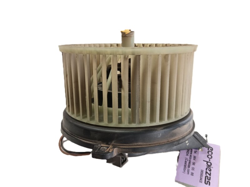Recambio de ventilador calefaccion para nissan trade furgoneta 75 referencia OEM IAM   