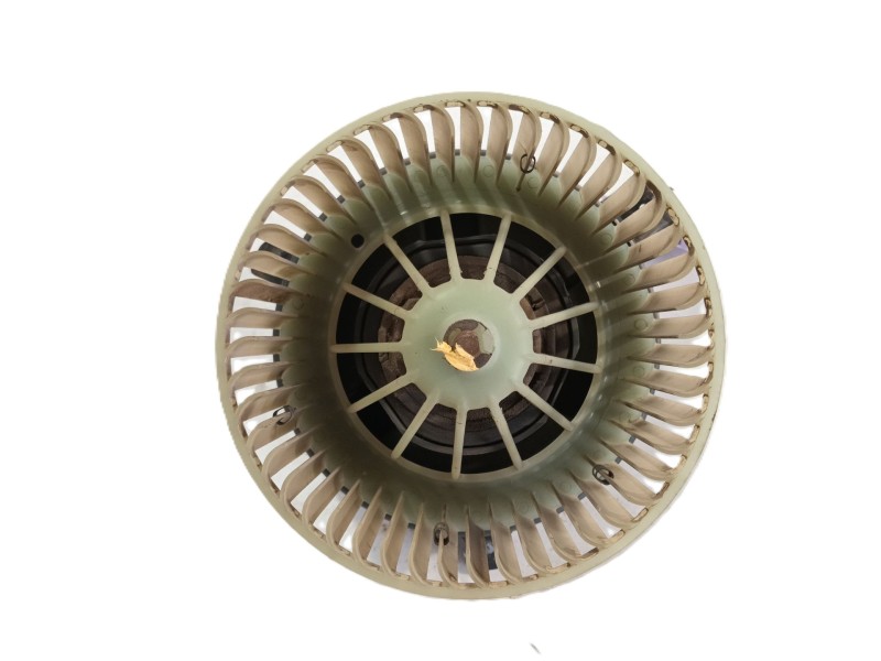 Recambio de ventilador calefaccion para nissan trade furgoneta 75 referencia OEM IAM   