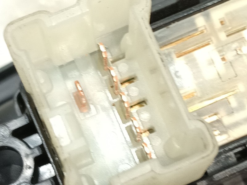 Recambio de mando elevalunas trasero derecho para nissan qashqai ii (j11, j11_) 1.3 dig-t referencia OEM IAM 829604EA0A 829604EA