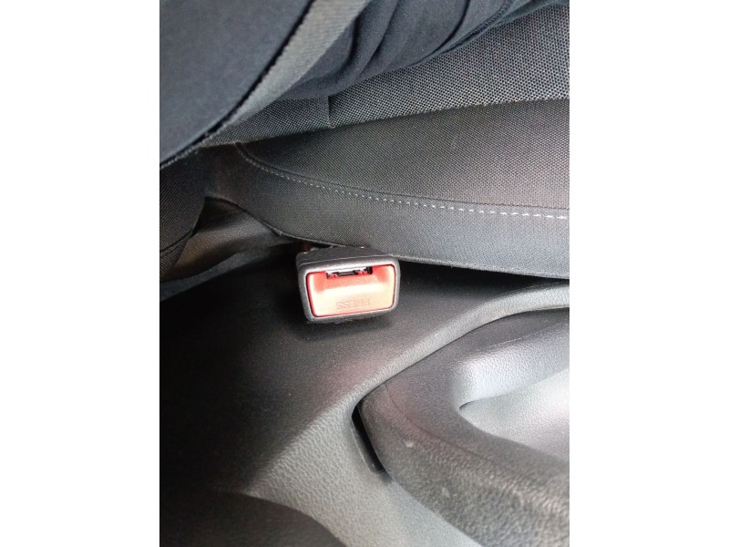 Recambio de enganche cinturon delantero izquierdo para kia ceed (cd) 1.0 t-gdi referencia OEM IAM   