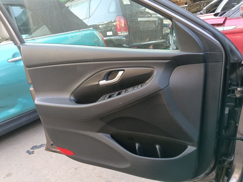 Recambio de guarnecido puerta delantera izquierda para kia ceed (cd) 1.0 t-gdi referencia OEM IAM   