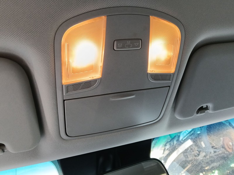 Recambio de luz interior delantera central para kia ceed (cd) 1.0 t-gdi referencia OEM IAM   